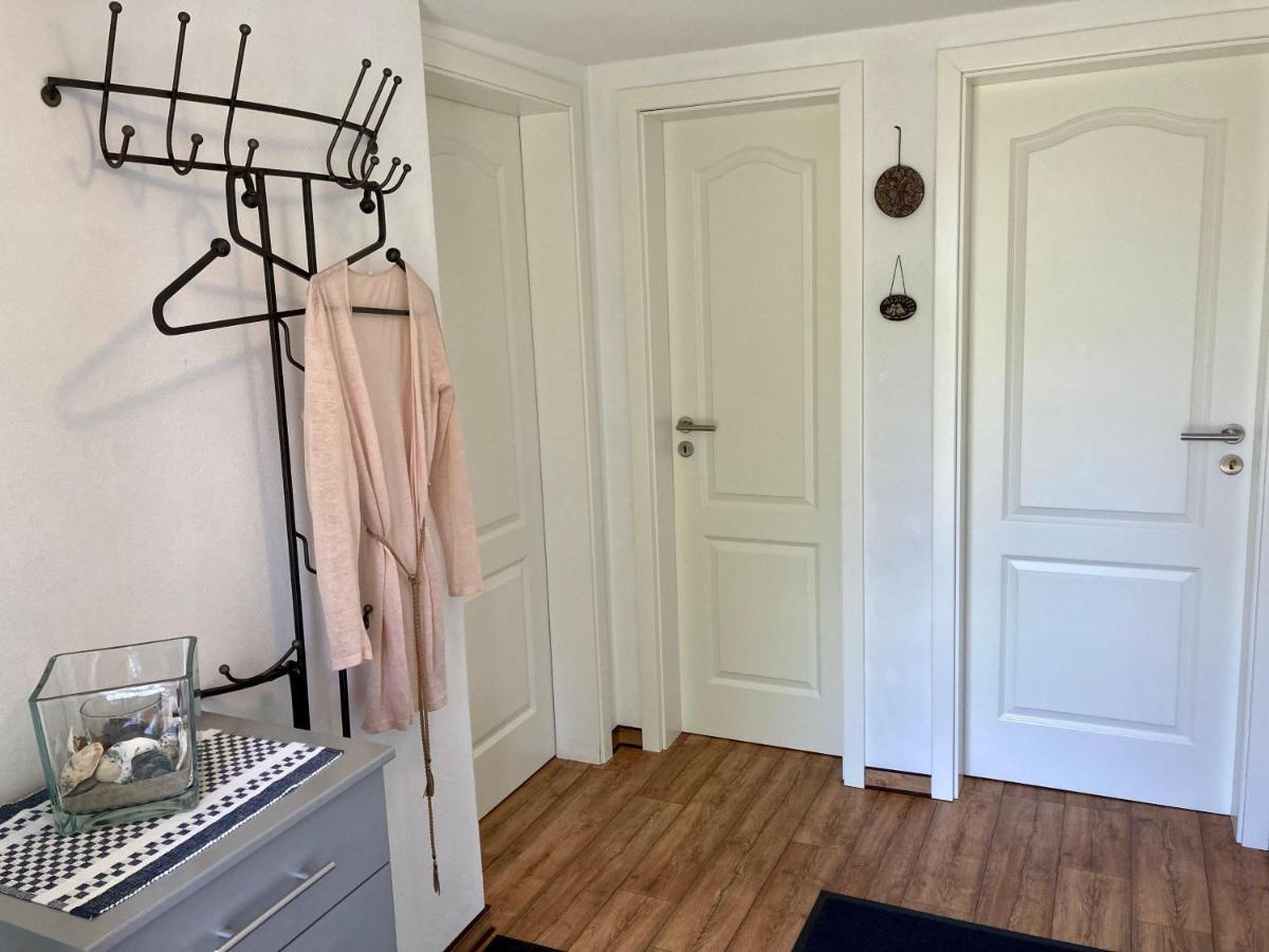 Ferienhaus-Spatzenvilla Lubeck Ngoại thất bức ảnh