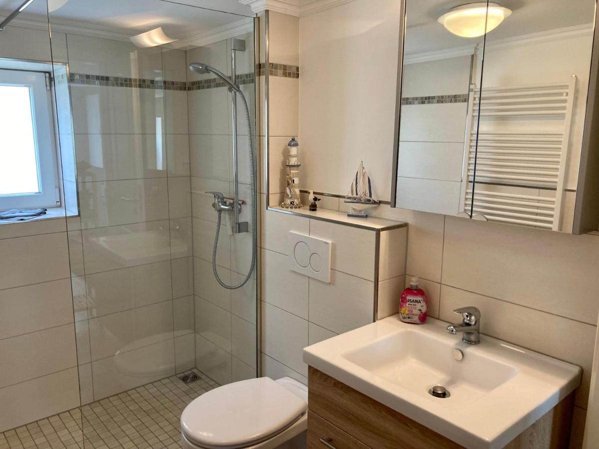 Ferienhaus-Spatzenvilla Lubeck Ngoại thất bức ảnh